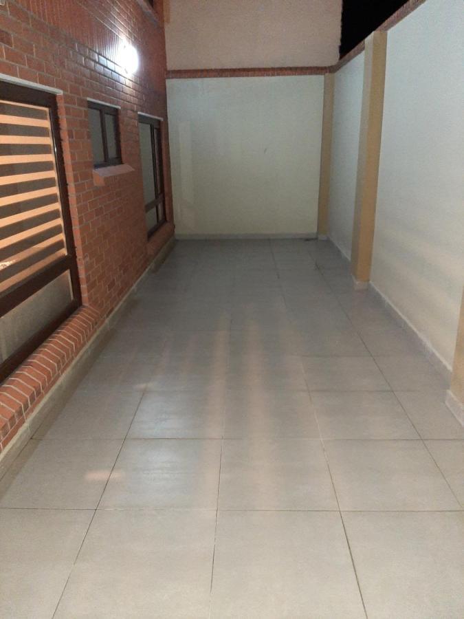 Condominio La Victoria, Departamento En Cuenca 1 エクステリア 写真